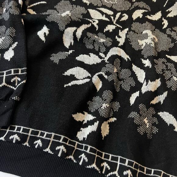 Vintage 1980s Top Notch Black Slouchy Floral Dolman Sweater S - Picture 7 of 7